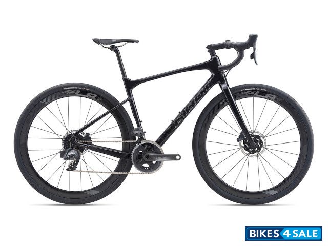 Giant Revolt Advanced Pro Force 2020