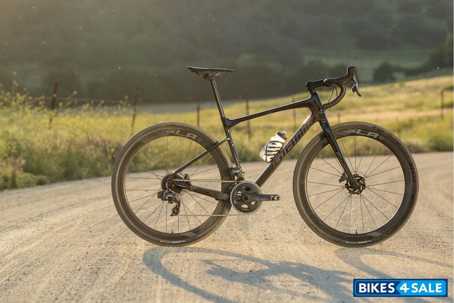 Giant Revolt Advanced Pro Force 2020