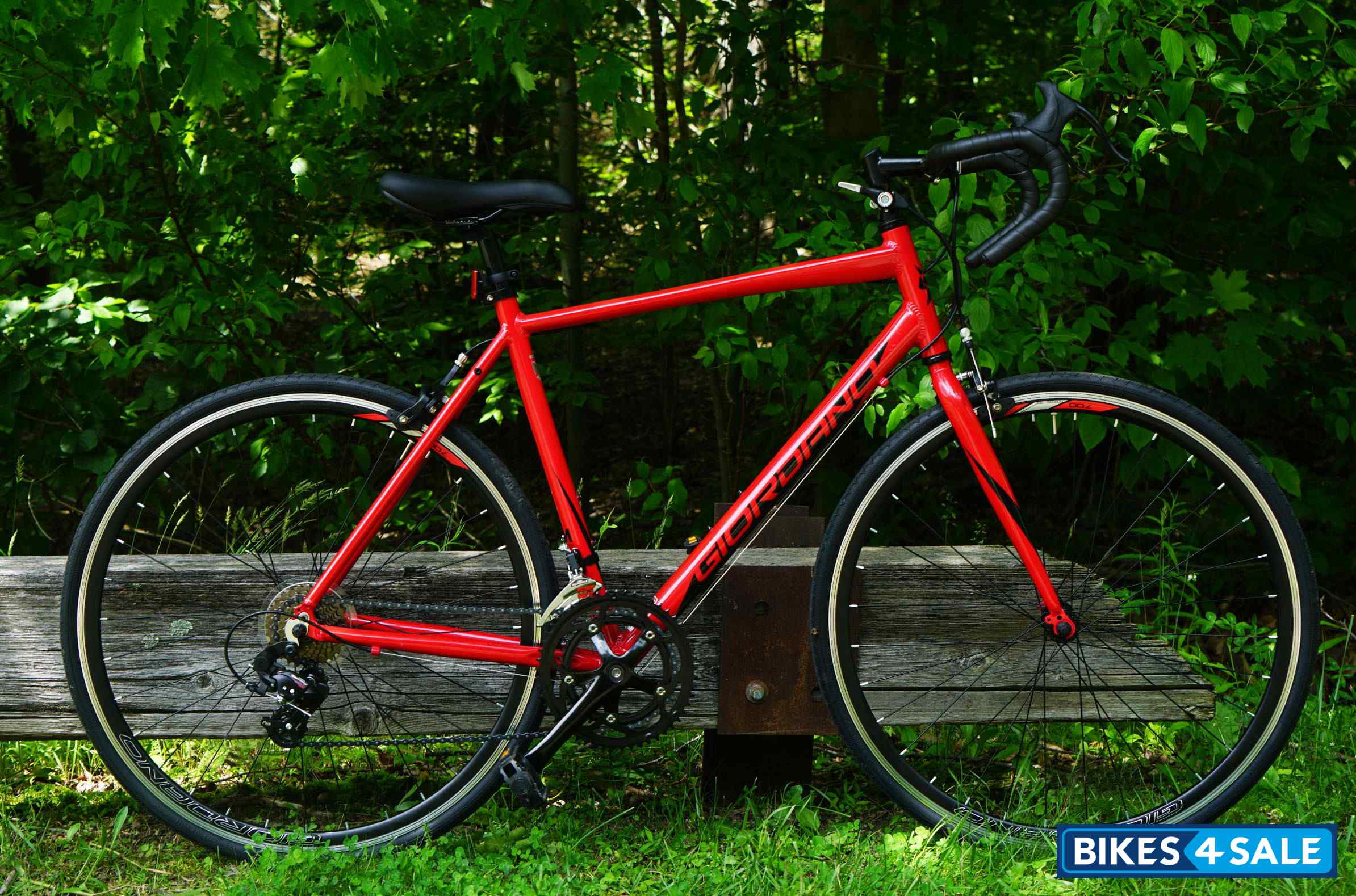 Giordano 700c Mens Aversa Aluminum Road Bike