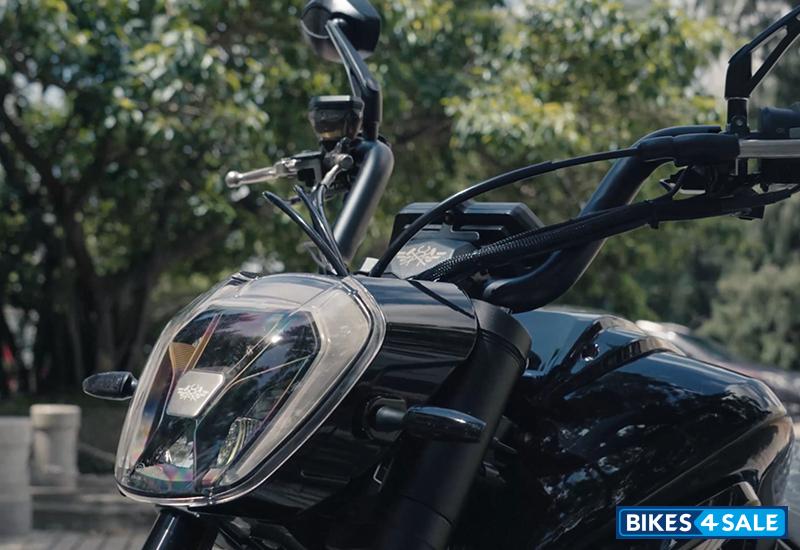 Hanyang Wolverine 800 LED headlights