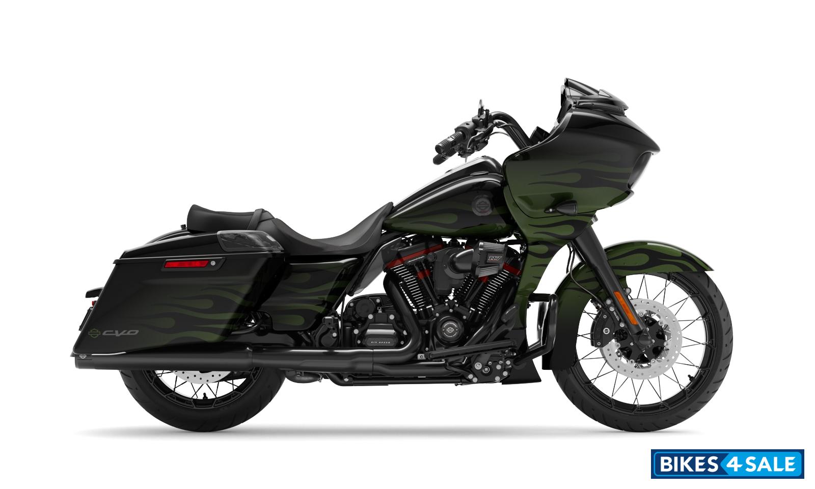 Harley Davidson 2022 CVO Road Glide Envious Green Fade