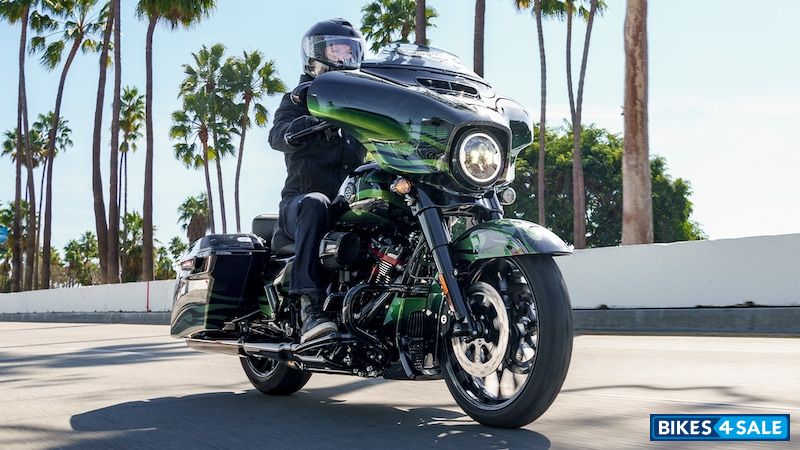Harley Davidson 2022 CVO Street Glide