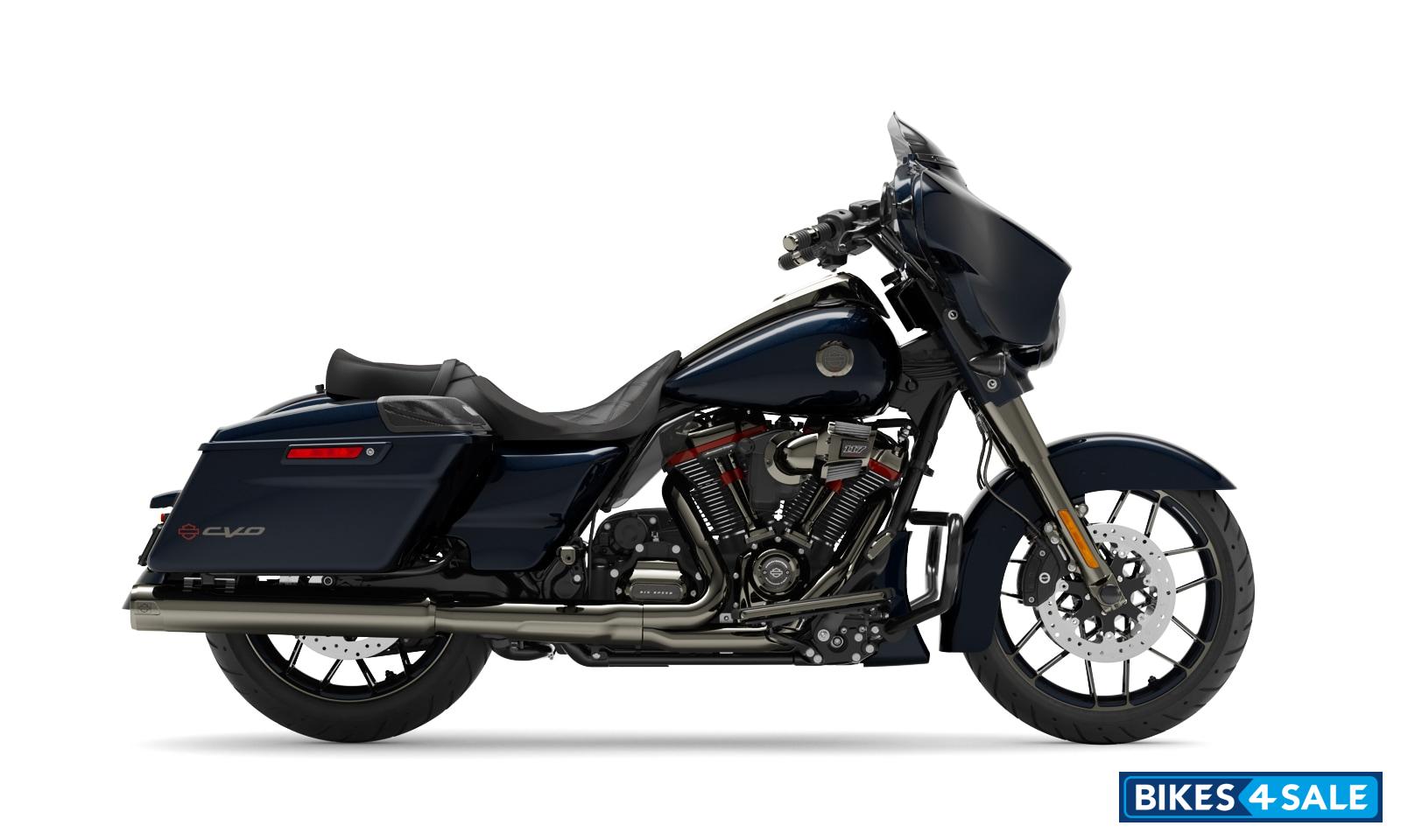 Harley Davidson 2022 CVO Street Glide - Blue Steel