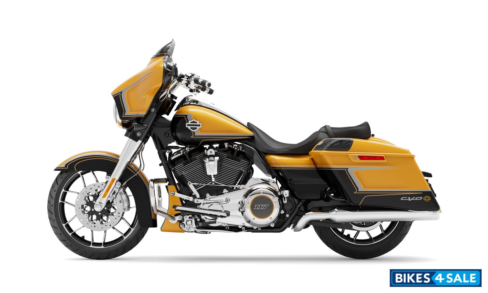Harley Davidson 2022 CVO Street Glide Hightail Yellow Pearl