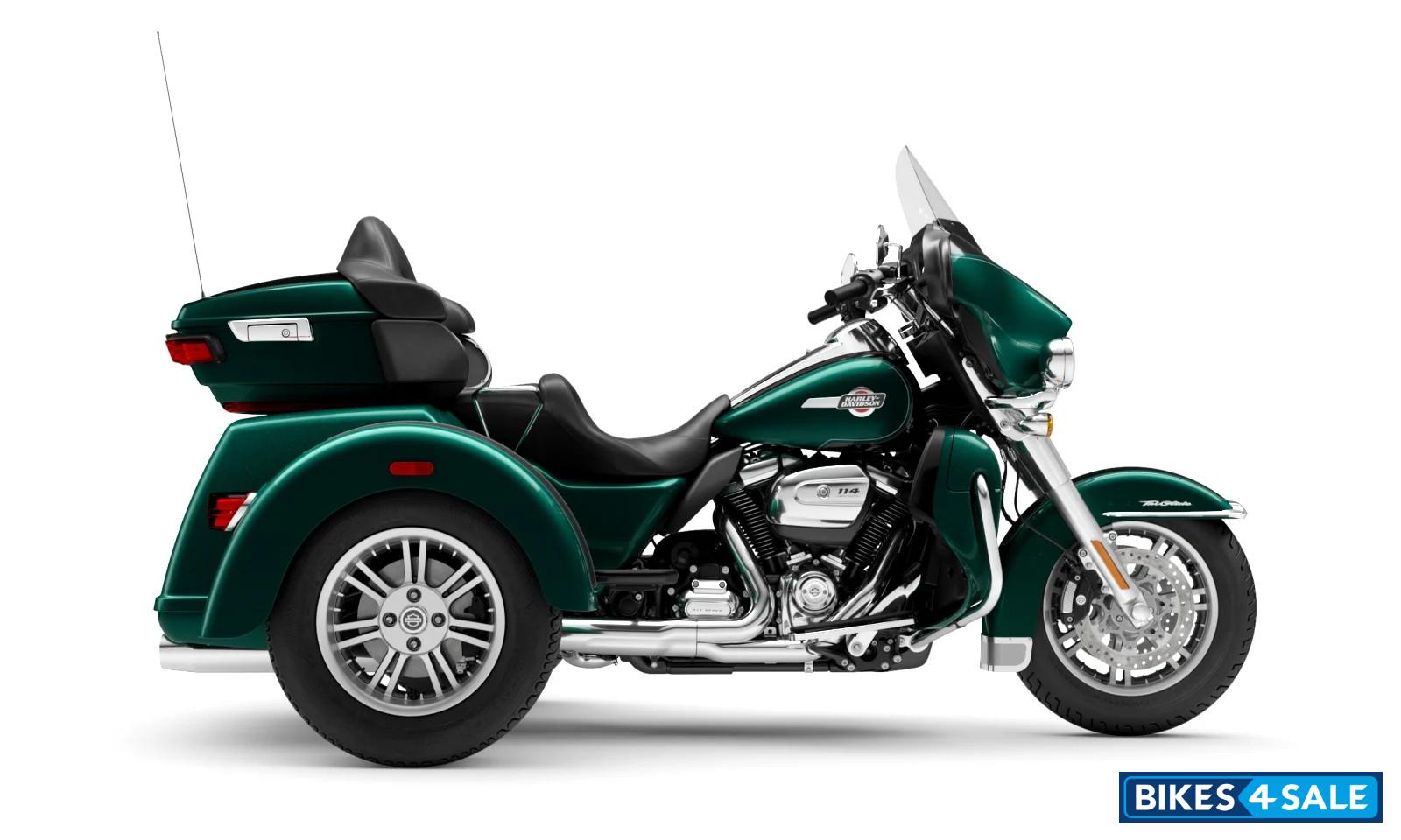 Harley Davidson 2024 Tri Glide Ultra - Alpine Green/Vivid Black