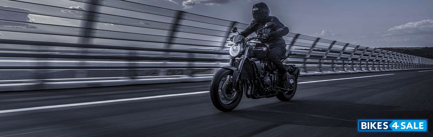 Honda 2021 CB1000R Black Edition