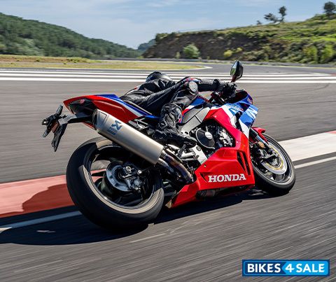 Honda 2023 CBR1000RR-R Fireblade