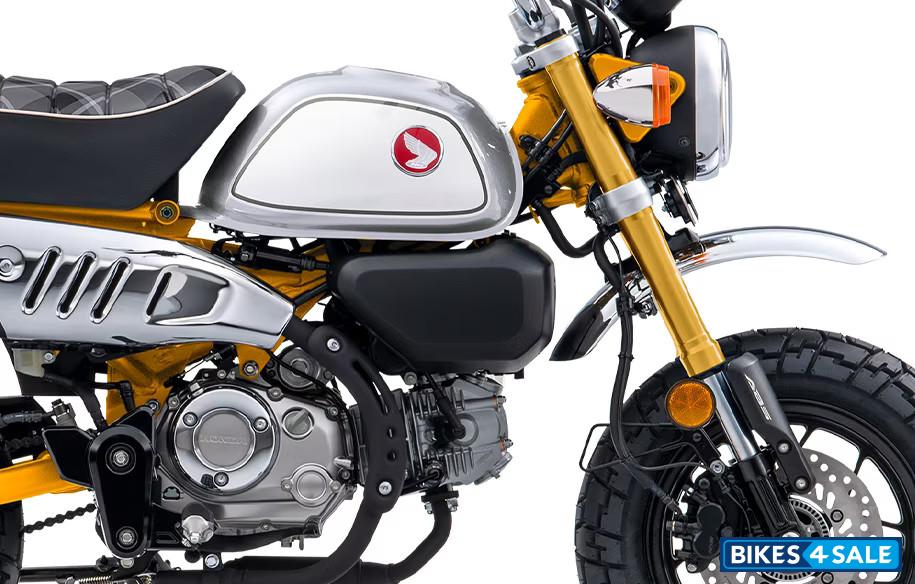 Honda 2023 Monkey Inverted fork suspension