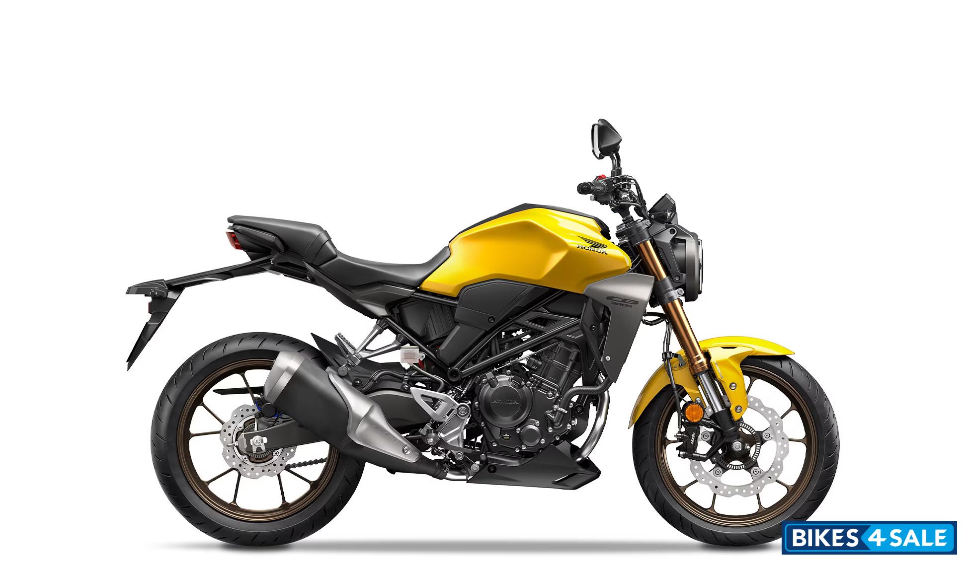 Honda 2024 CB300R - Pearl Dusk Yellow
