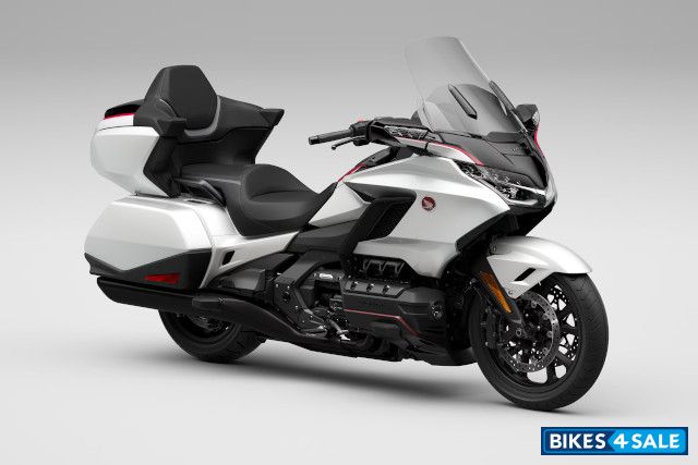 Honda 2024 Gold Wing Tour Automatic DCT