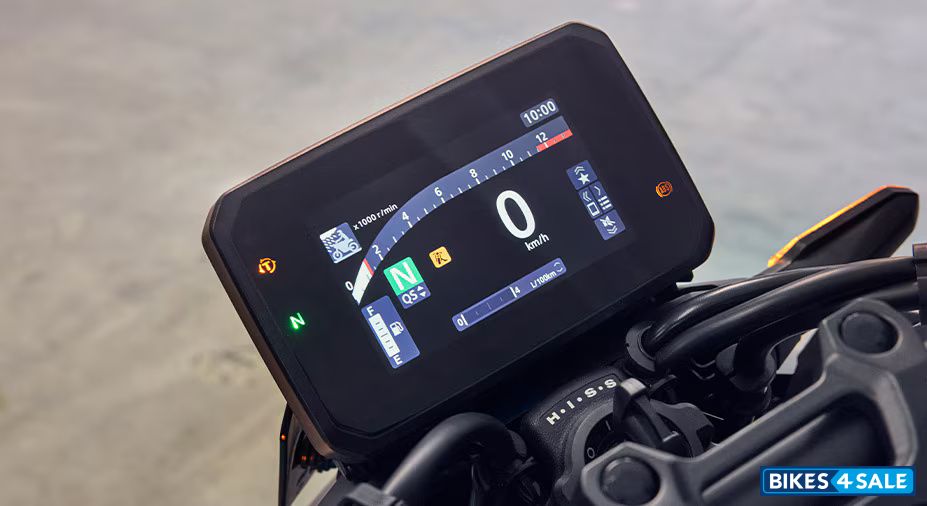 Honda CB1000 Hornet SP 2026 5-inch TFT instrument display