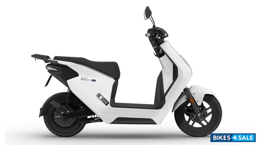 Honda EM1 e Pearl Sunbeam White