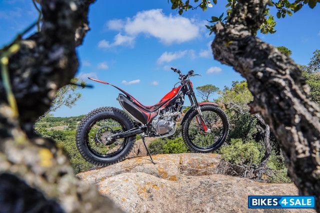 Honda Montesa Cota 4RT 260R