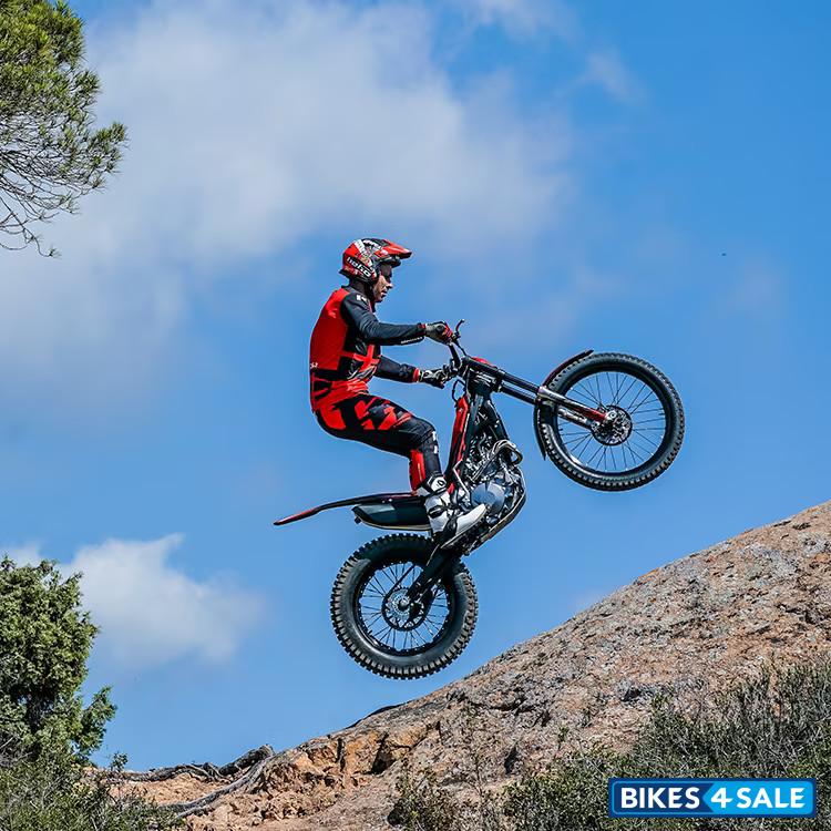 Honda Montesa Cota 4RT 260R