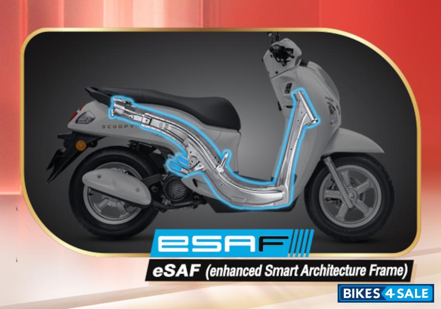 Honda Scoopy Club 12
