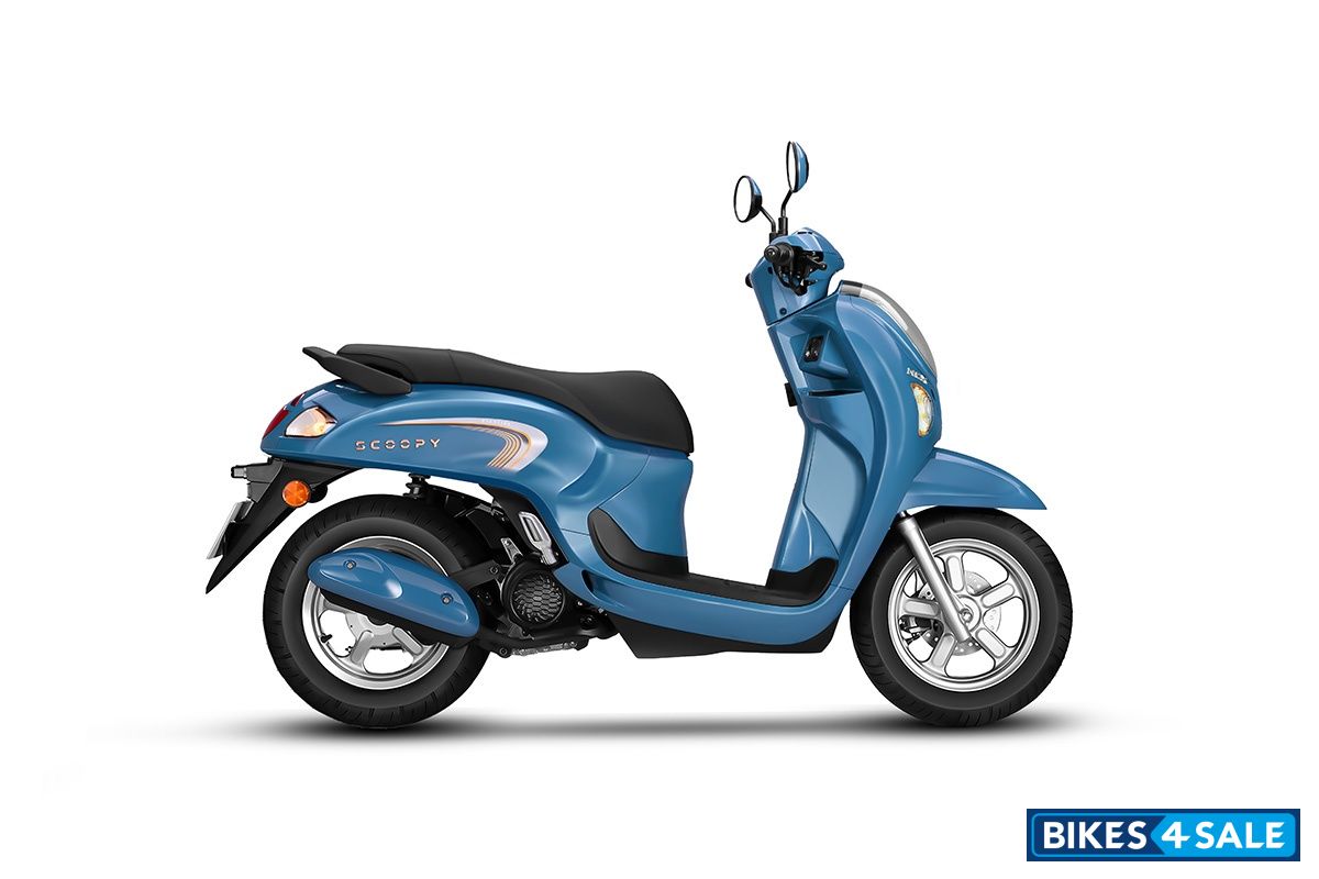 Honda Scoopy Prestige