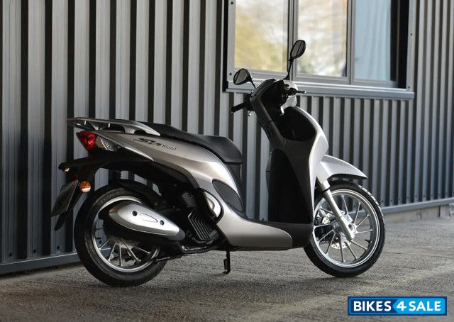 Honda SH Mode 125 2024