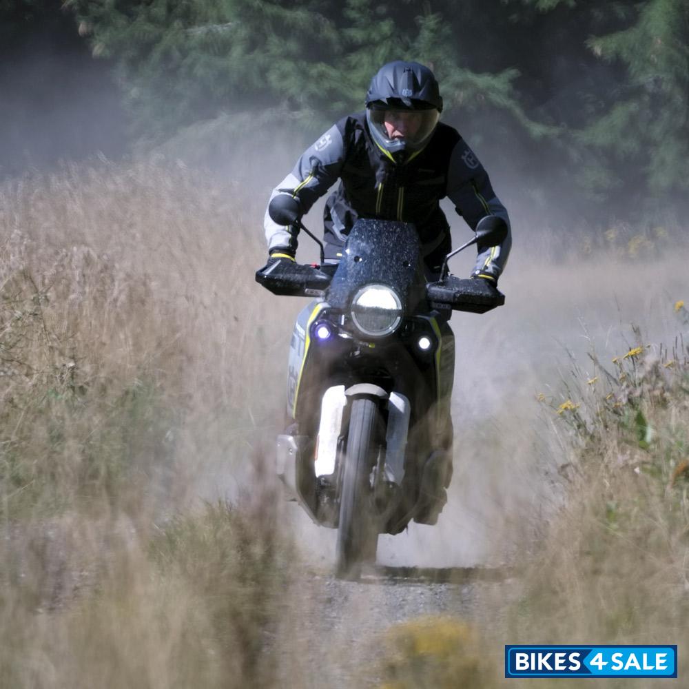 Husqvarna 2024 Norden 901