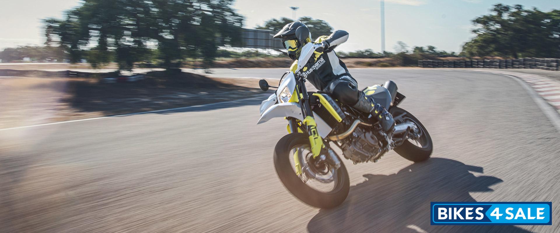 Husqvarna 701 Supermoto 2023