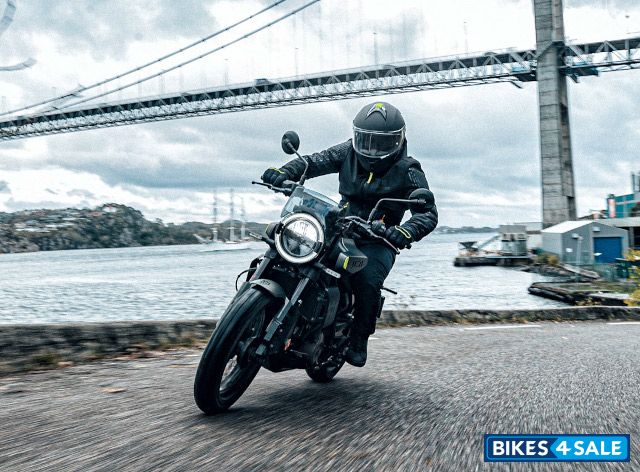 Husqvarna Svartpilen 401 2024