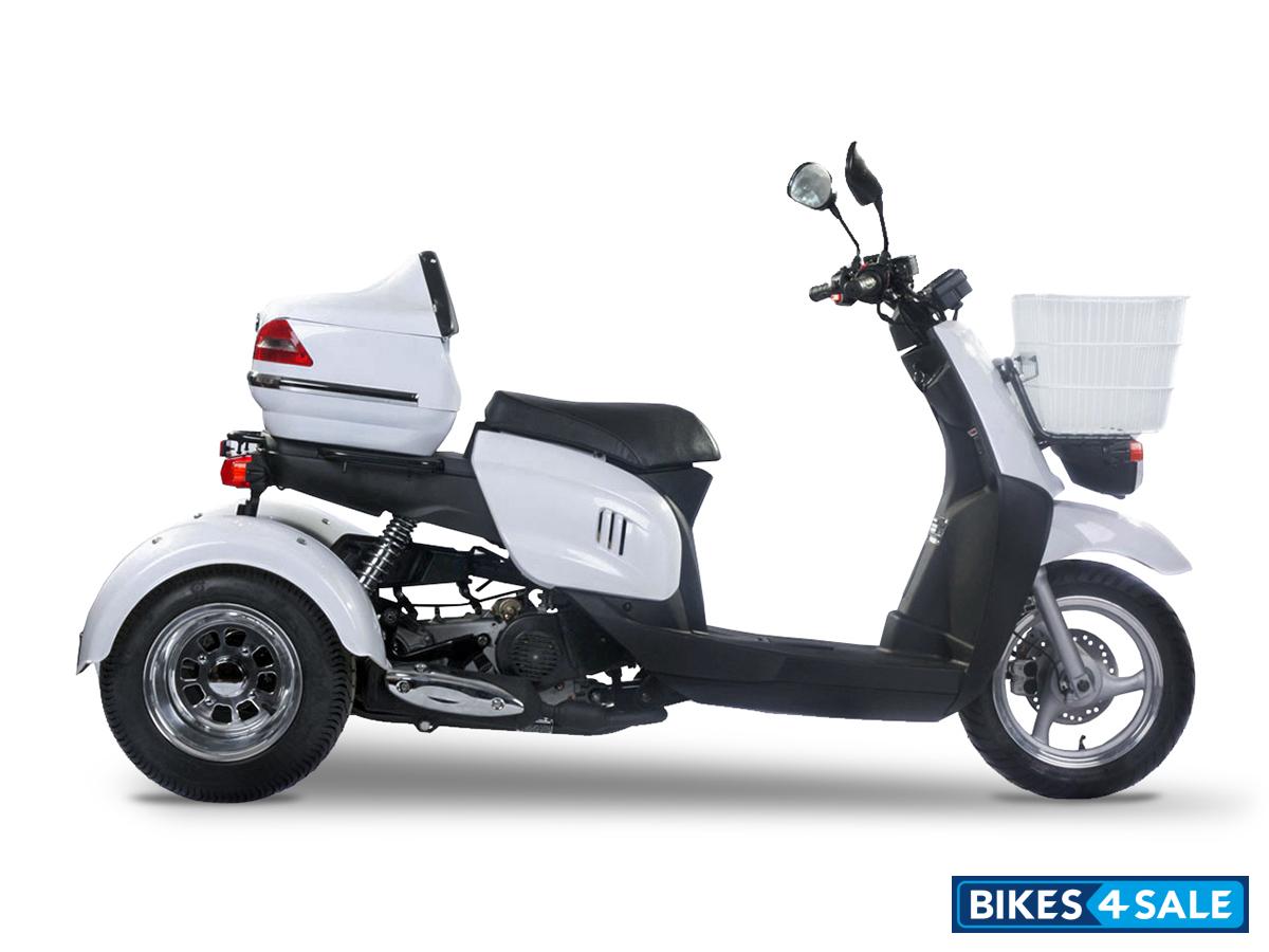 Icebear Mini Cruzzer Metallic White