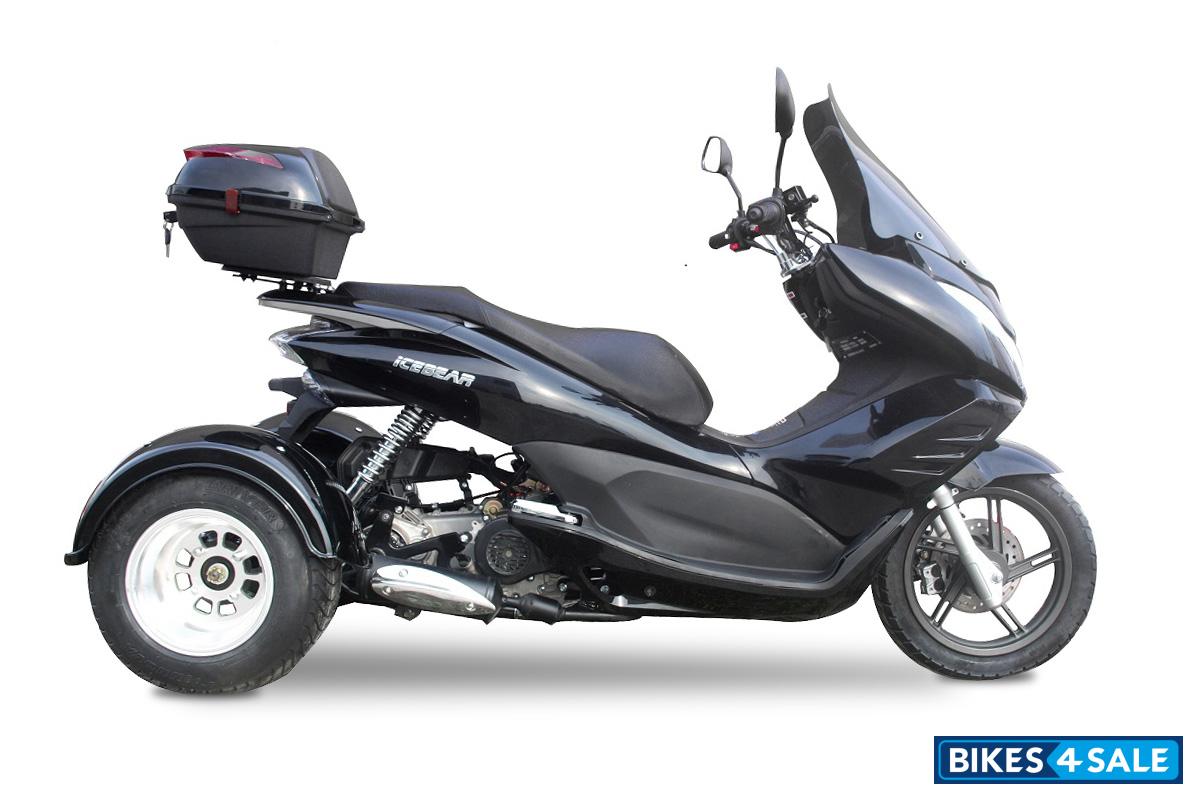 Icebear Q6 Metallic Black