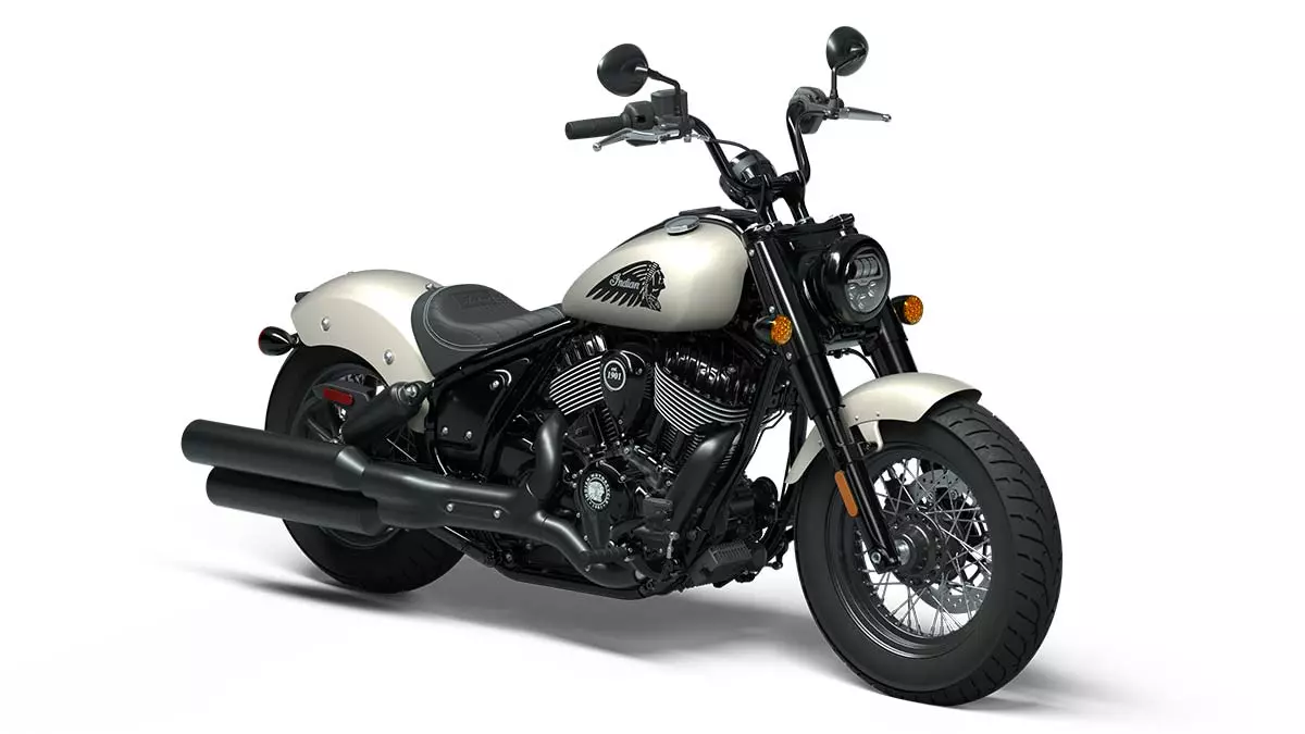 Indian Chief Bobber Dark Horse Silver Quartz Smoke