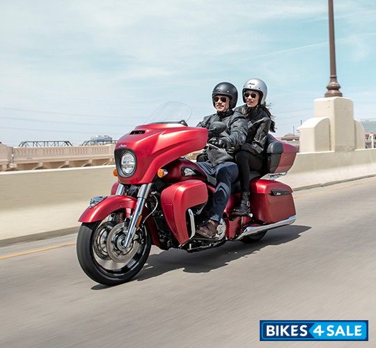 Indian Roadmaster Dark Horse