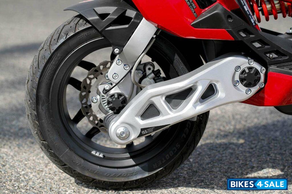 Italjet Dragster 300 ISS Independent Steering System