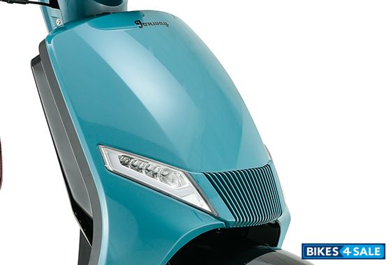 Jonway Bella D Retro trendy color scheme