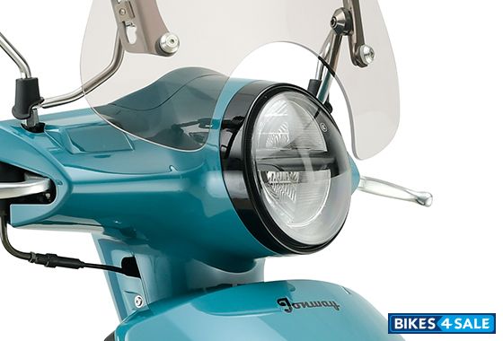 Jonway Bella D LED headlight with DRLs