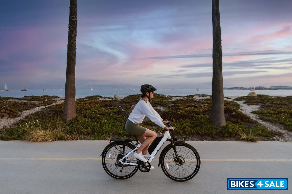 Juiced Bikes CrossCurrent X StepThrough Bicycle Price, Review, Specs