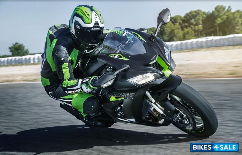 Kawasaki 2020 Ninja ZX-10R SE Performance Metallic Carbon Grey / Neutron Silver / Lime Green