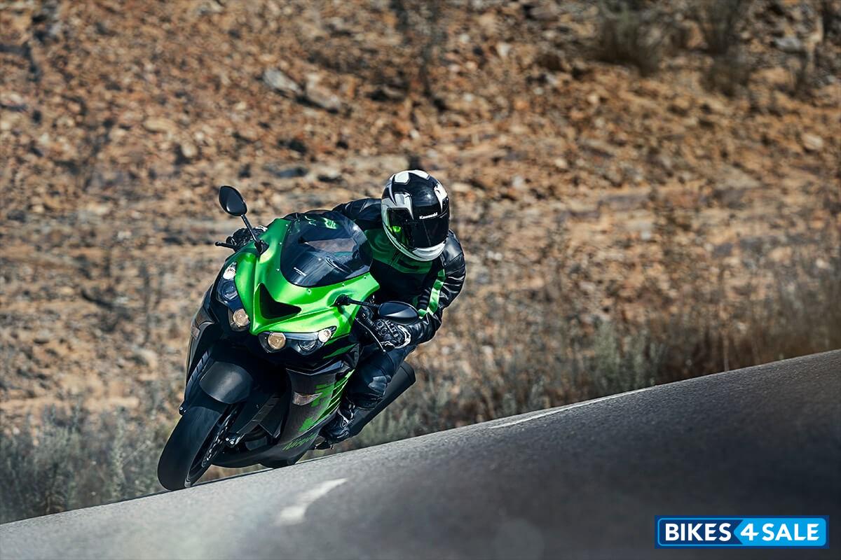 Kawasaki 2020 Ninja ZX-14R ABS METALLIC DIABLO BLACK/GOLDEN BLAZED GREEN