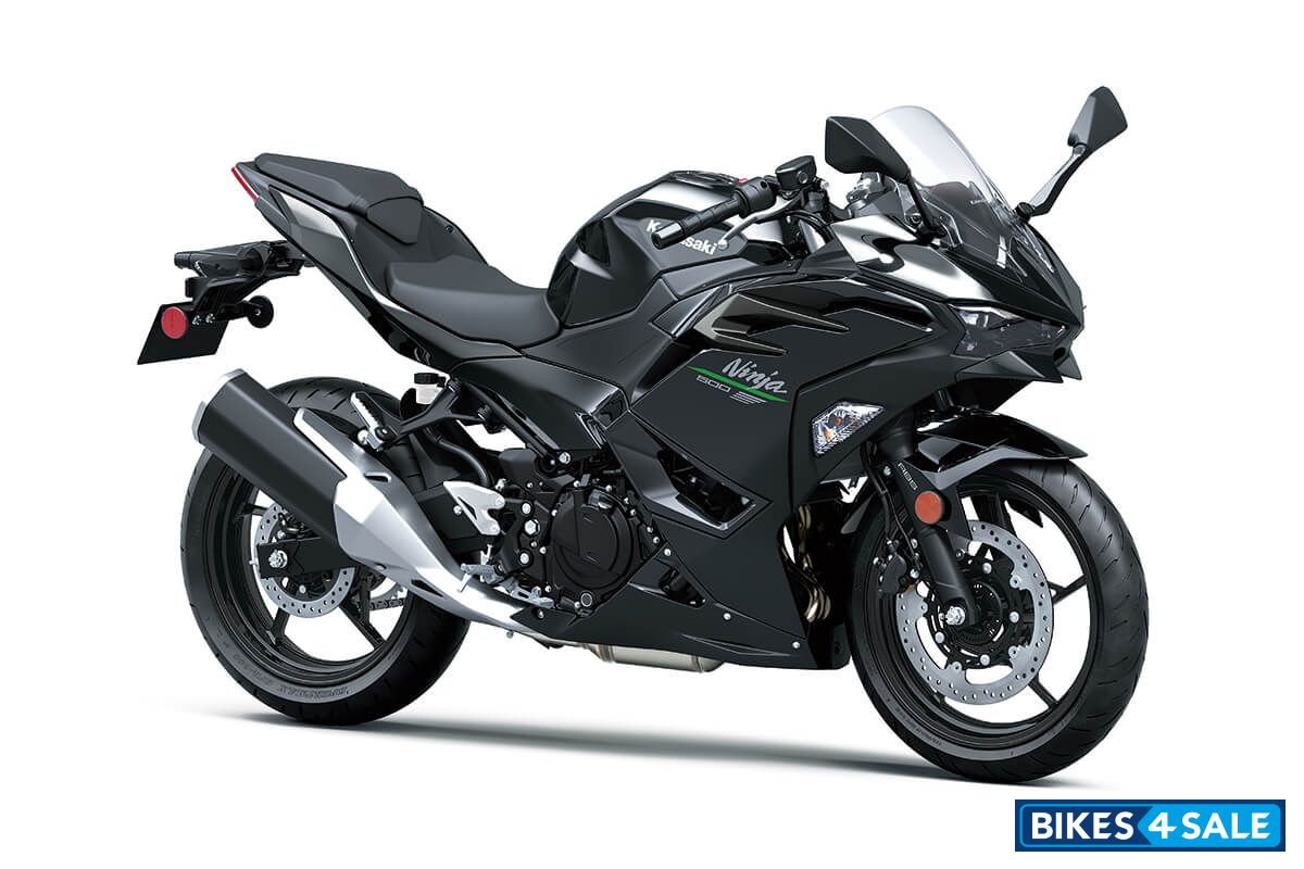 Kawasaki 2024 Ninja 500 - Metallic Spark Black/Metallic Flat Raw Graystone