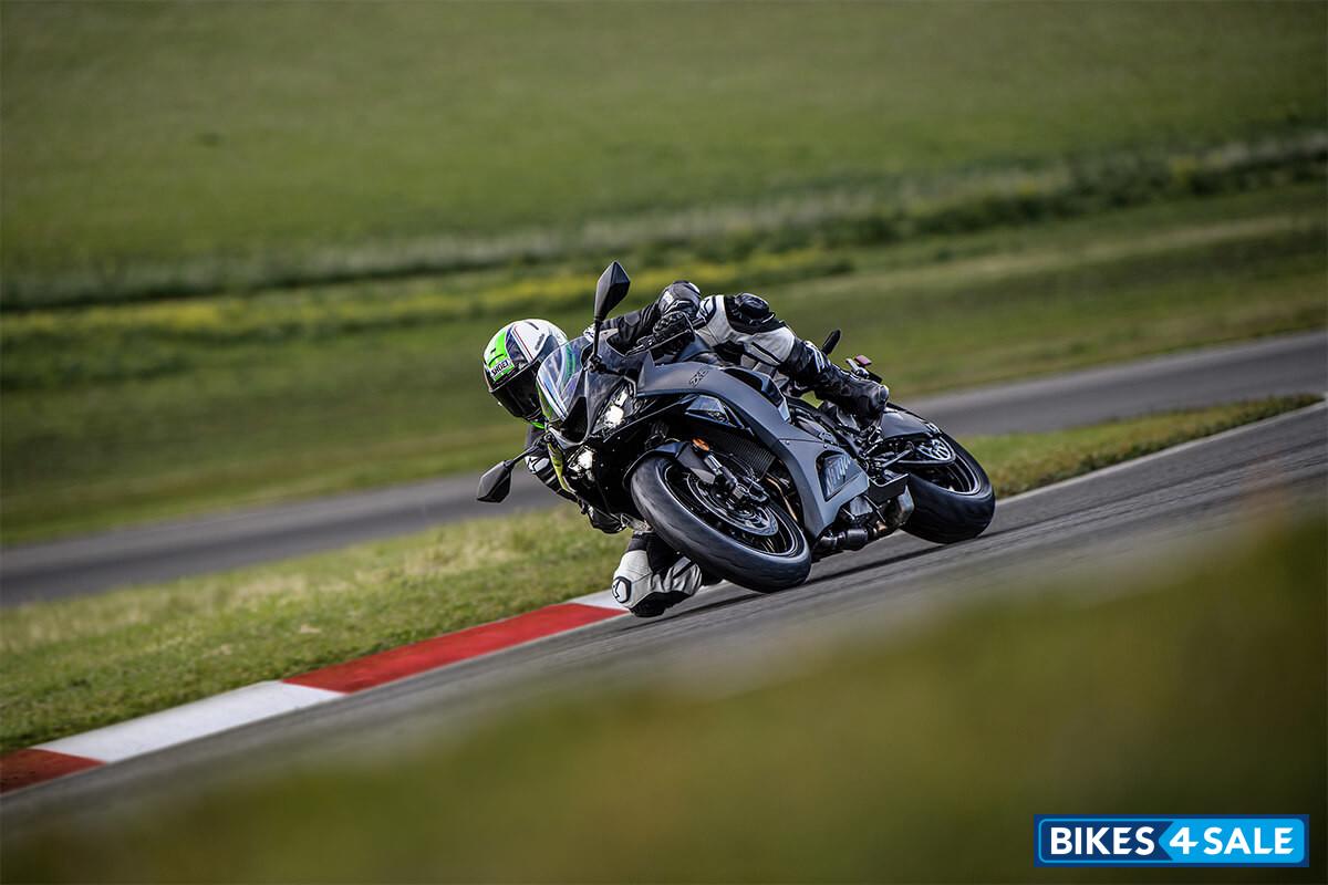 Kawasaki 2024 Ninja ZX-6R