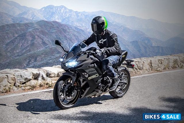 Kawasaki 2025 Ninja 650