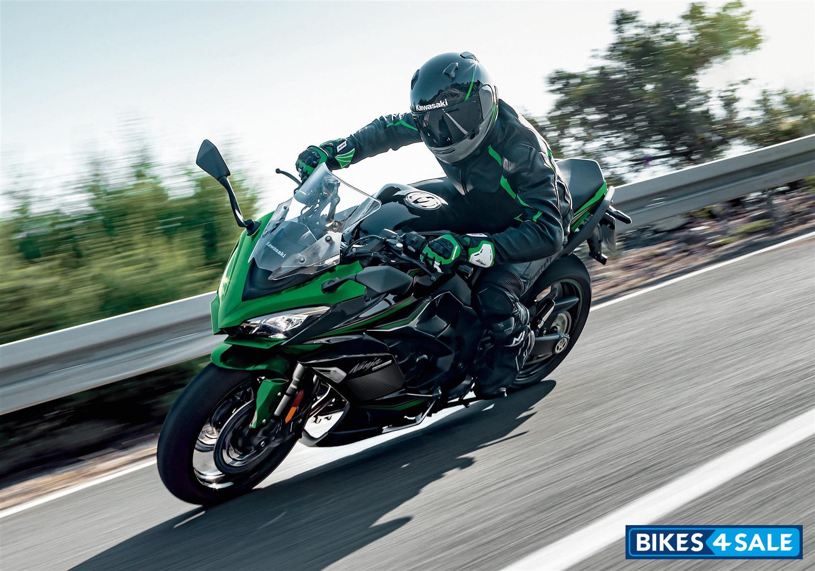 Kawasaki Ninja 1000SX 2023