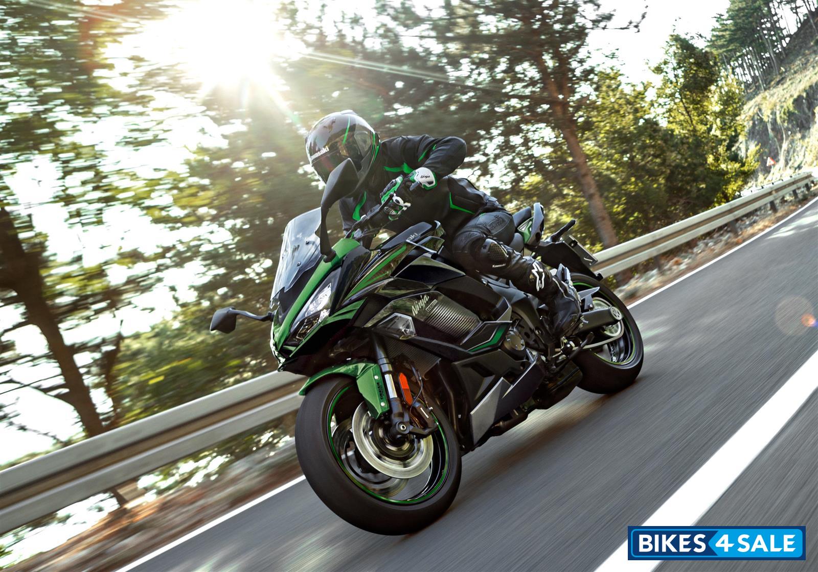 Kawasaki Ninja 1000SX 2023