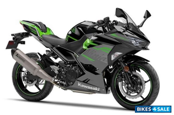 Kawasaki Ninja 400 Performance - Metallic Spark Black / Lime Green