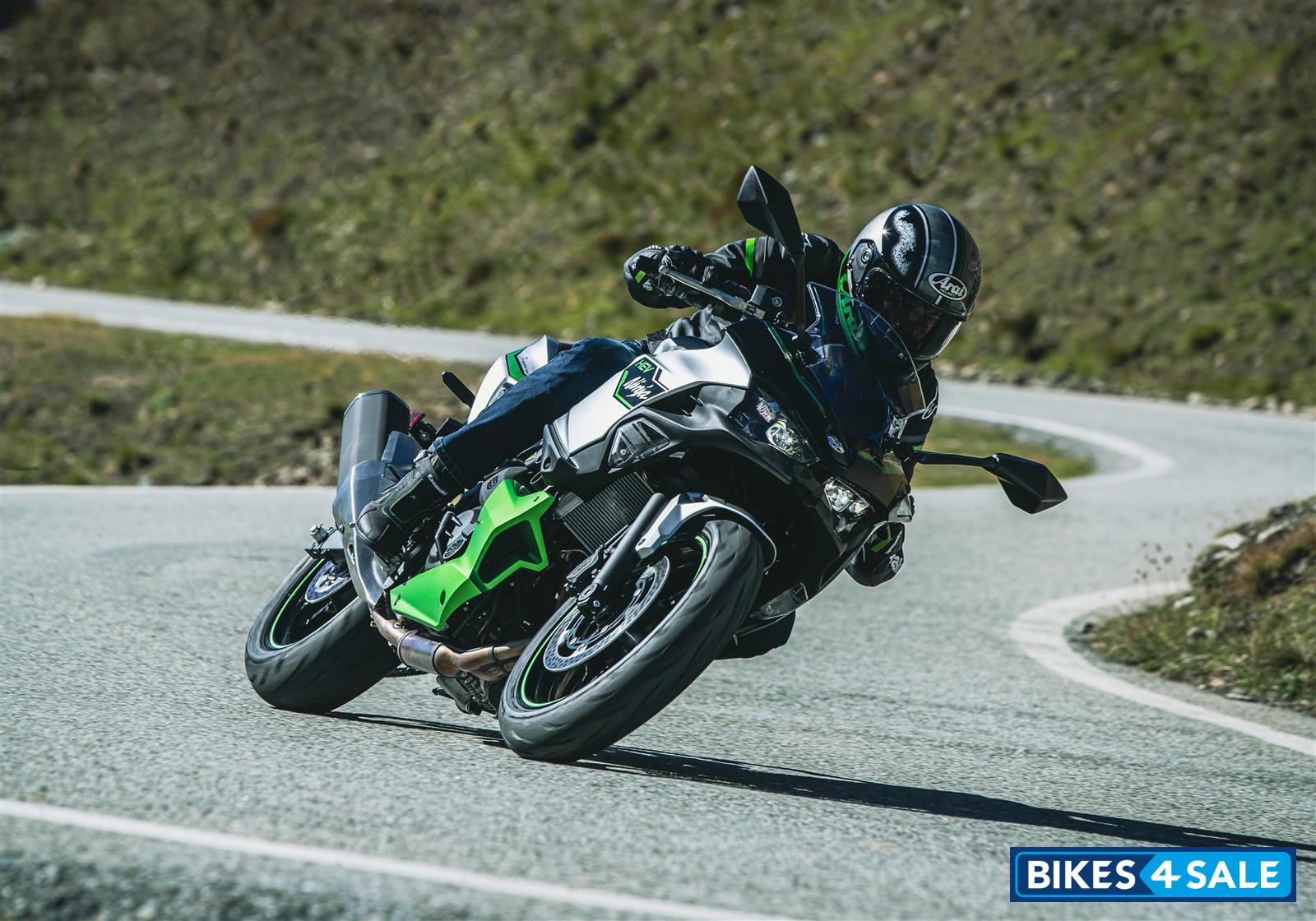 Kawasaki Ninja 7 Hybrid