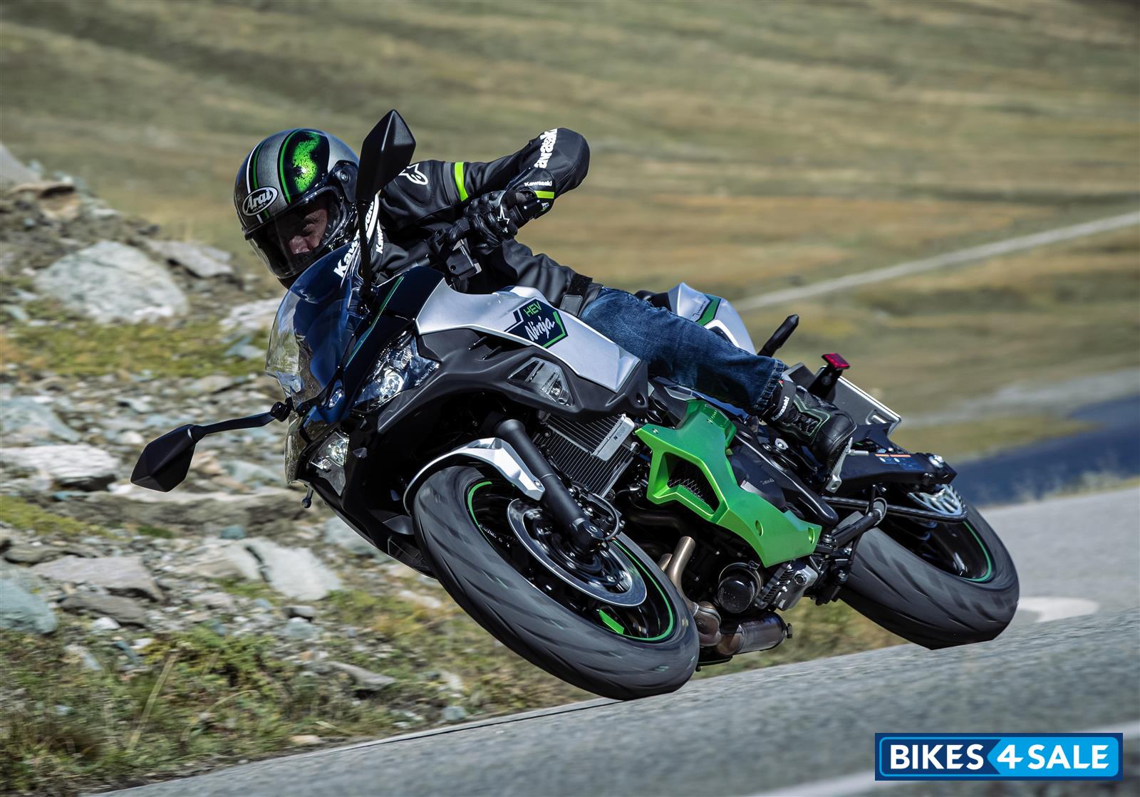 Kawasaki Ninja 7 Hybrid