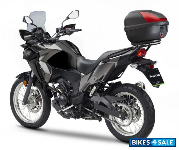 Kawasaki Versys X 300 Urban Metallic Spark Black