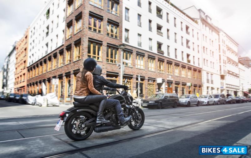 Kawasaki Vulcan S Cafe Tourer