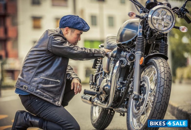 Kawasaki W800 Street