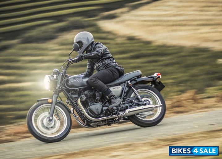 Kawasaki W800 Street