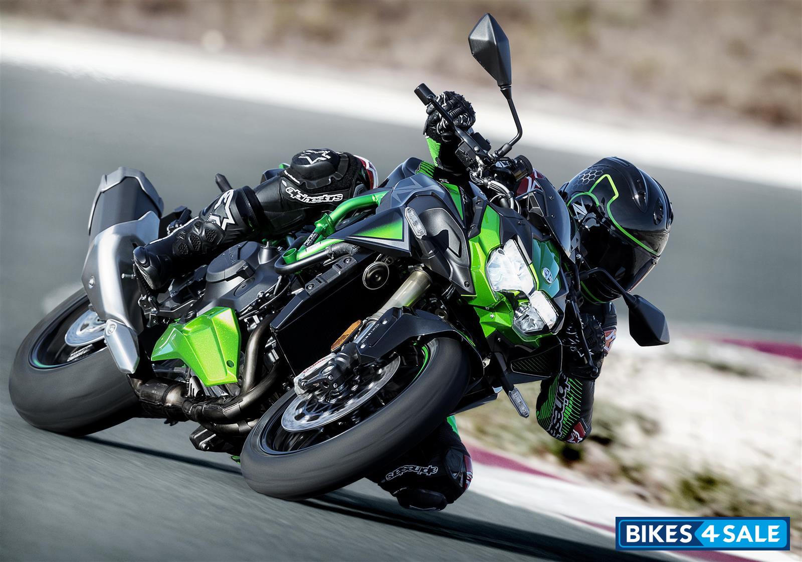 Kawasaki Z H2 SE 2022 Golden Blazed Green / Metallic Diablo Black