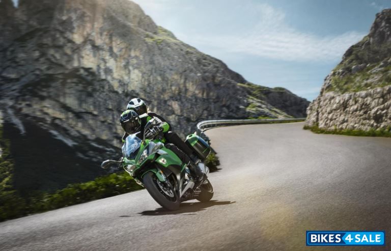 Kawasaki Z1000SX TOURER