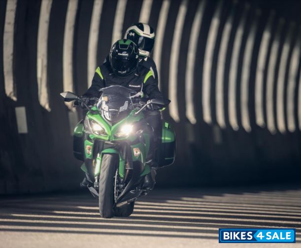 Kawasaki Z1000SX TOURER