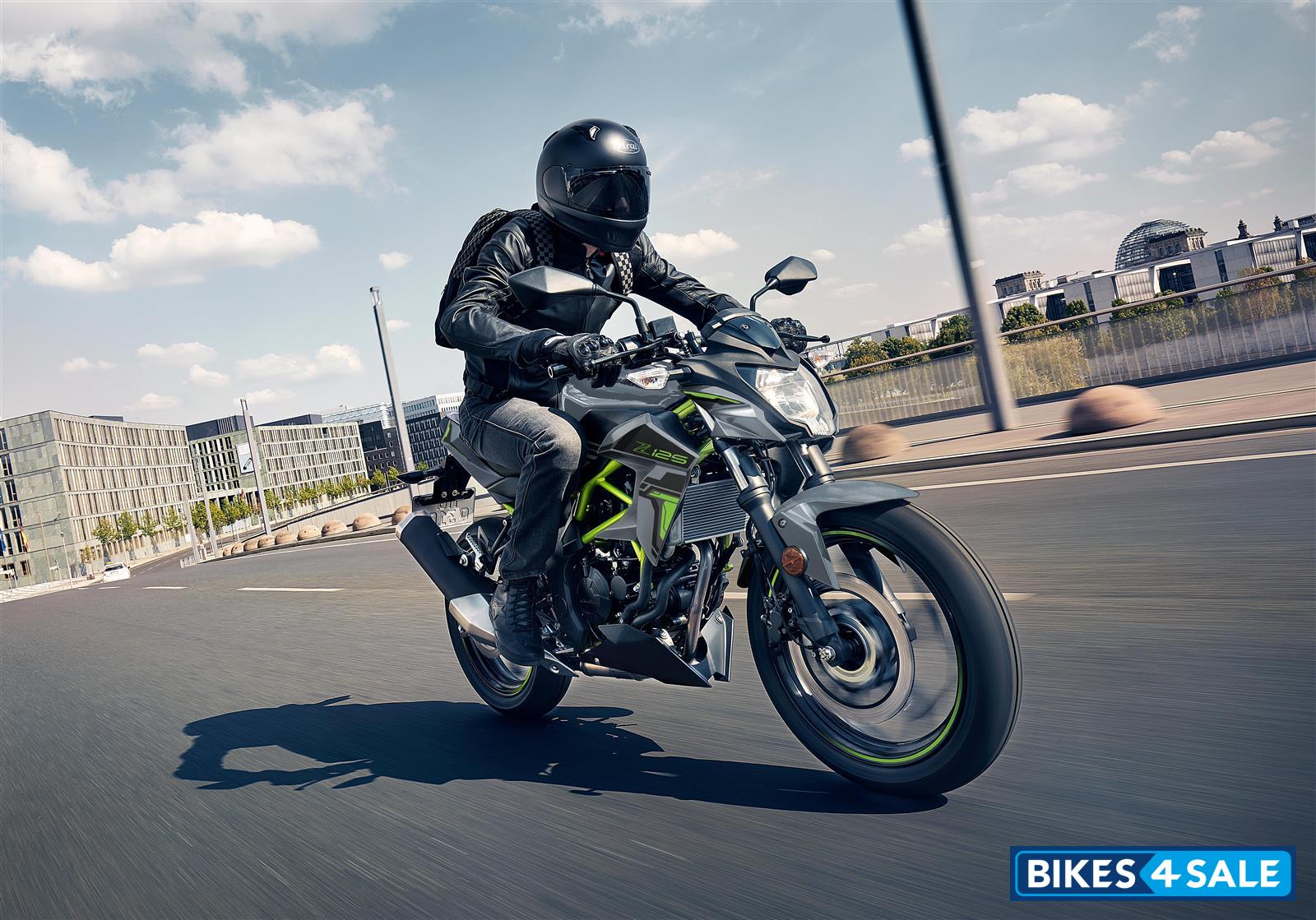 Kawasaki Z125 2023 Pearl Storm Gray